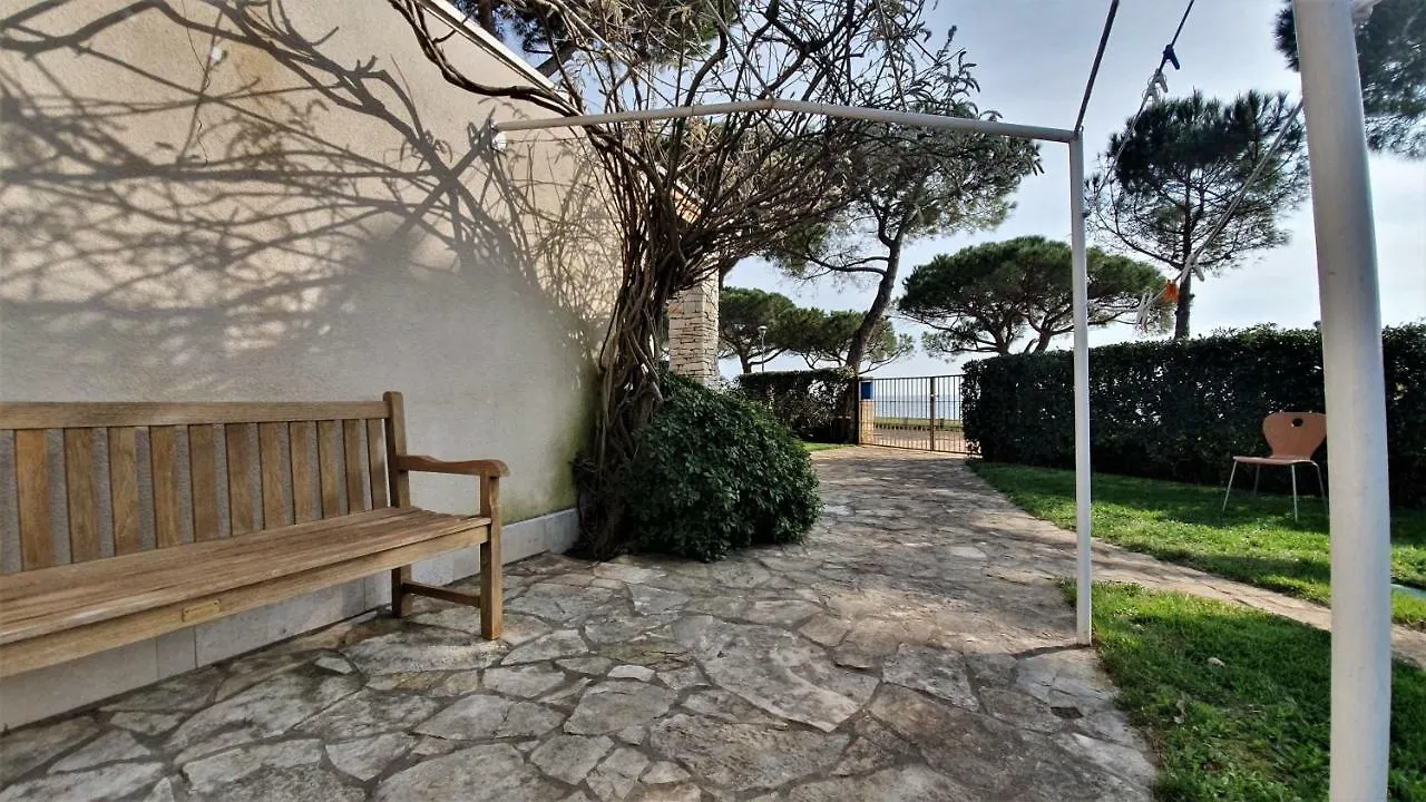 Holiday home Mediterranean Beach House Umag